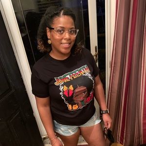 Meet your Posher, Tiya